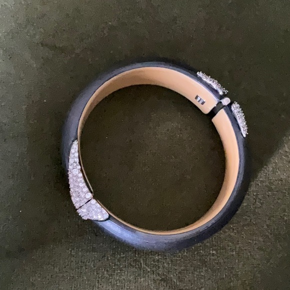 Alexis Bittar Lucite Bracelot - Picture 5 of 10